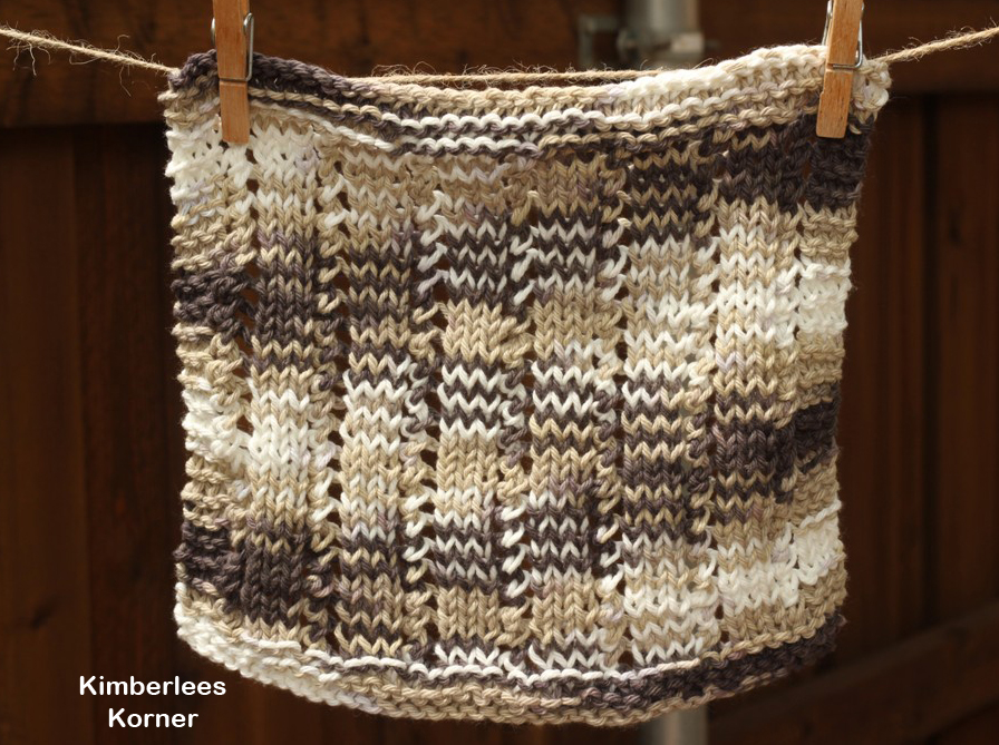 Knit dishcloth from Leisure Arts book made by Kimberlees Korner