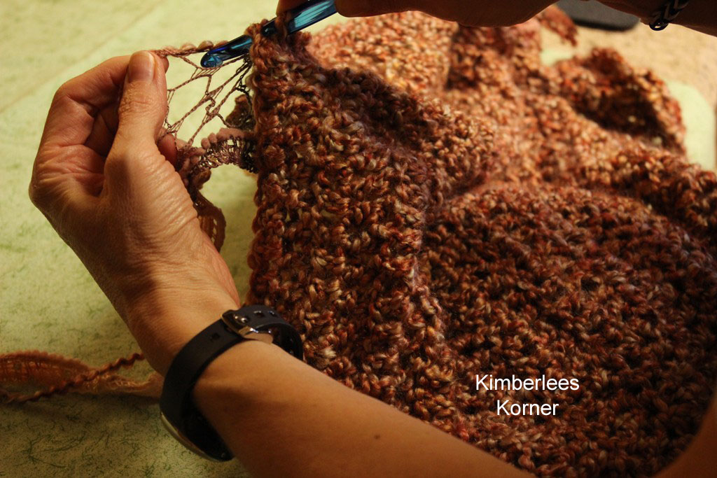 crocheting an edge with ruffle yarn Kimberlees Korner