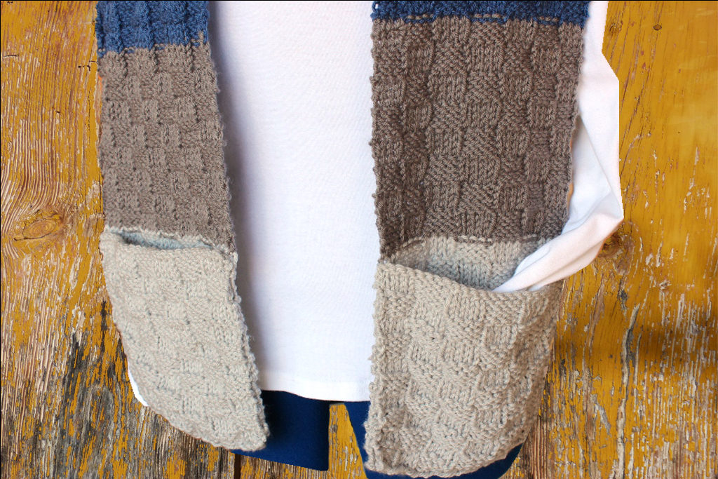 Knitting Pattern for scarf with pockets from Kimberlees Korner