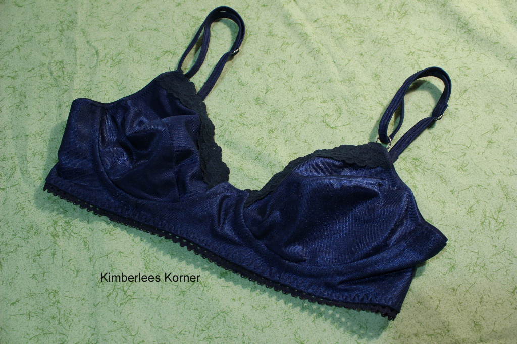 Bra sewing, navy blue bra with lace trim from Kimberlees Korner