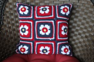 Floral motif pillow pattern - crochet pattern from Kimberlees Korner